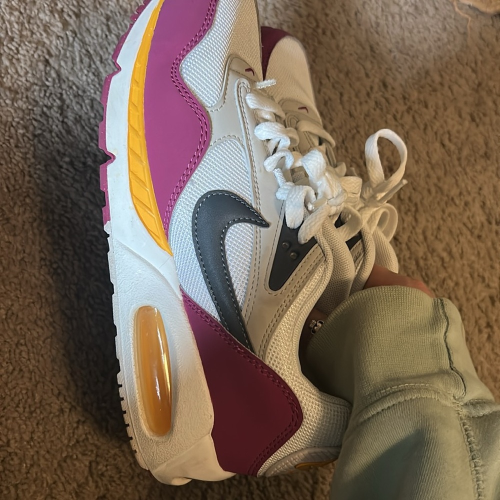 Nike air women’s sneakers purple white and yellow size 7 worn once